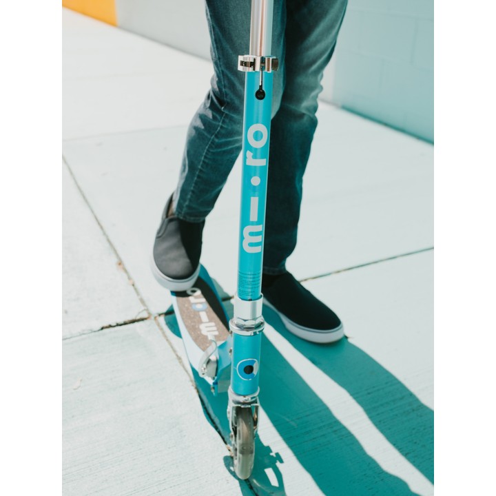 Trottinette Micro Sprite Bleu Océan Grip Rayé