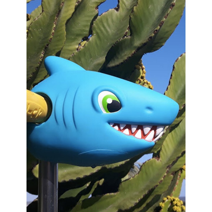 Tête de requin bleu